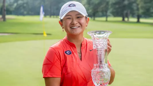 Jenny Bae after winning the 2021 GSGA Georgia Women's Amateur at Coosa Country Club in Rome, Ga. (photo by Kate Awtrey-King)