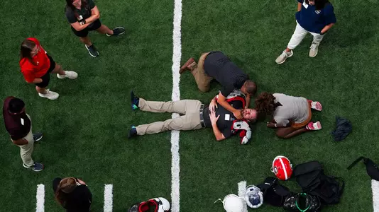 UGA Athletics, Piedmont Co-Host Emergency Care Clinic (Photo by John Ozmer.