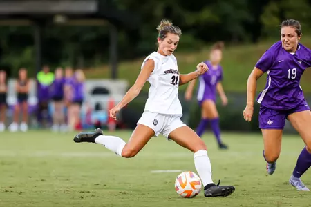 Georgia forward Tori Penn during the Bulldogs' exhibition match against Furman on Saturday, Aug. 13, 2022.