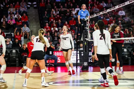 Georgia outside hitter and opposite hitter Erica Staunton (18) during Georgia’s match against South Carolina in Stegeman Coliseum in Athens, Ga., on Friday, Nov. 17th, 2023. (Kari Hodges/UGAAA)