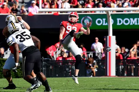 Georgia punter Brett Thorson (92) during the Bulldogs 55-0 win over Vanderbilt in a game played October 15, 2022, at Sanford Stadium at the University of Georgia in Athens, GA. Photo credit Perry McIntyre.