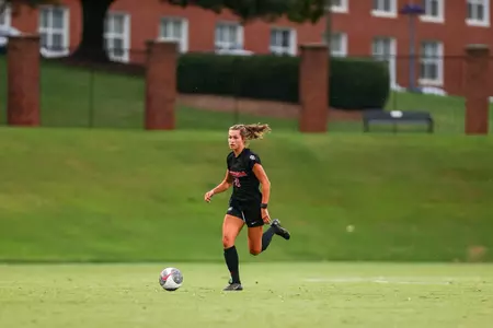 Tori Penn plays for Georgia in exhibition play against Furman.