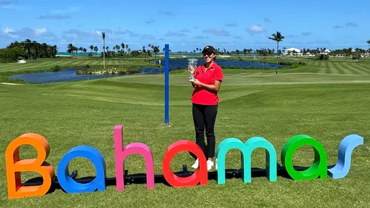 Chantal El Chaib after winning the 2024 White Sands Invitational.