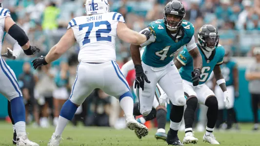 JACKSONVILLE, FL - OCTOBER 06: Jacksonville Jaguars defensive end Travon Walker (44) battles Indianapolis Colts offensive tackle Braden Smith (72) during the game between the Indianapolis Colts and the Jacksonville Jaguars on October 6, 2024 at EverBank Stadium in Jacksonville, Florida. (Photo by David Rosenblum/Icon Sportswire via Getty Images)