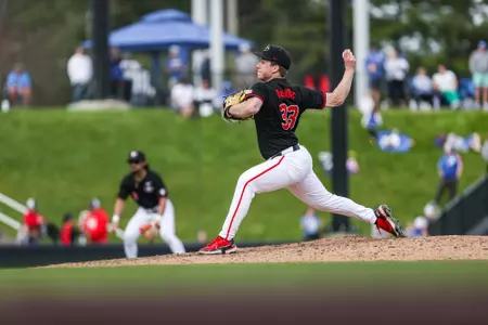 Georgia pitcher Max DeJong (33) during Georgia’s game against Kentucky at Kentucky Proud Park in Lexington, Ky., on Saturday, Mar. 16, 2024. (Kari Hodges/UGAAA)