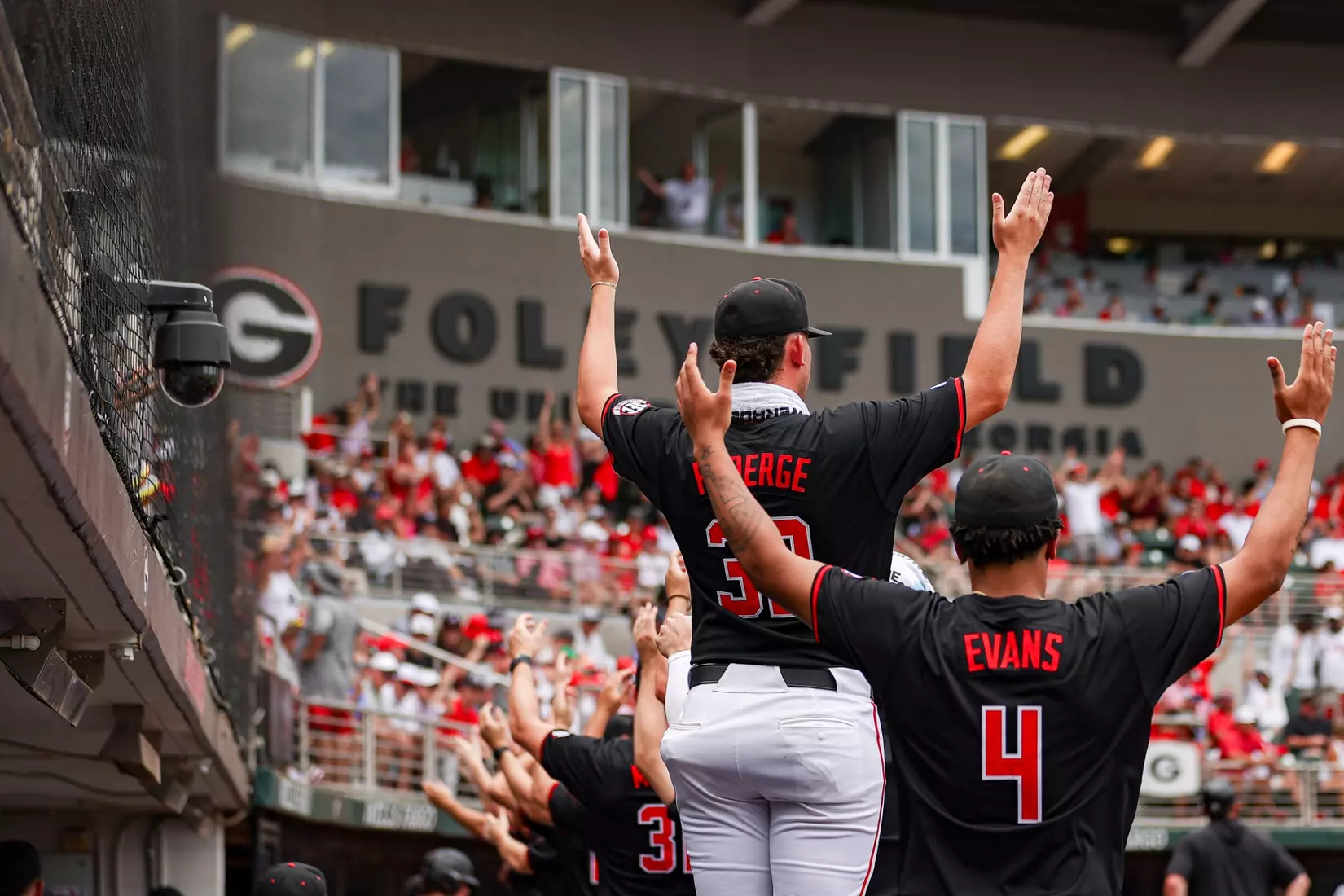 Georgia pitcher Josh Roberge (32), Georgia pitcher Jarvis Evans (4) during Georgia’s game against NC State at the NCAA Athens Super Regional at Foley Field in Athens, Ga., on Sunday, June 9, 2024. (Kari Hodges/UGAAA)