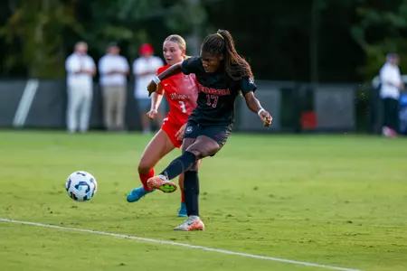 Georgia forward Cayla Jackson (17) during Georgia’s match against Illinois at Turner Soccer Complex in Athens, Ga., on Thursday, Sept. 5, 2024. (Tony Walsh/UGAAA)