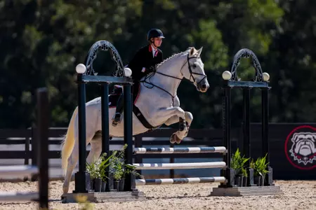 Georgia rider Madi Nadolenco during Georgia’s meet against Texas A&M at UGA Equestrian Complex in Bishop, Ga., on Saturday, Oct. 19, 2024. (Conor Dillon/UGAAA)