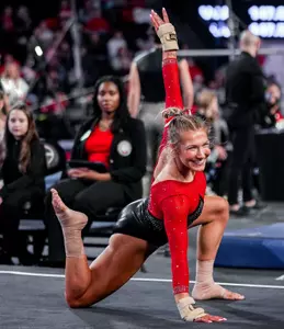 Eyrn Williams performing on her floor routine versus Alabama.
