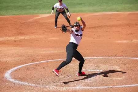 Georgia pitcher Randi Roelling (34) during Georgia’s game against Syracuse at Jack Turner Stadium in Athens, Ga., on Sunday, Feb. 23, 2025. (Laney Martin/UGAAA)