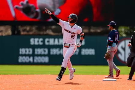 Georgia catcher Daniel Jackson (25) during Georgia’s game against UIC at Foley Field in Athens, Ga., on Sunday, Feb. 23, 2025. (Conor Dillon/UGAAA)