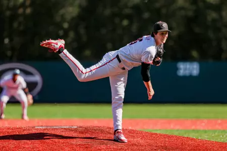 Georgia pitcher Paul Farley (35) during Georgia’s game against UIC at Foley Field in Athens, Ga., on Friday, Feb. 21, 2025. (Conor Dillon/UGAAA)
