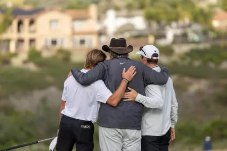 Team Huddle - Golf