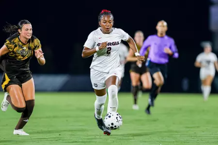 Georgia forward Hailey Gordon (2) during Georgia’s game against Wyoming at Turner Soccer Complex in Athens, Ga., on Thursday, Sept. 4, 2025. (Conor Dillon/UGAAA)