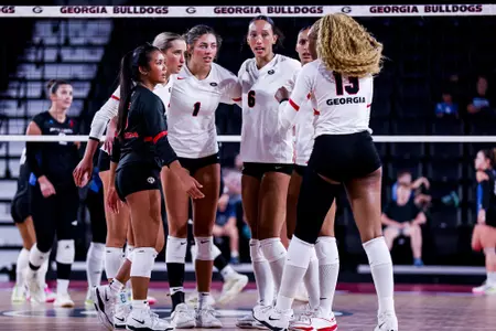 Georgia volleyball players during Georgia’s match against Presbyterian at Stegeman Coliseum in Athens, Ga., on Friday, Sept. 12, 2025. (Madison Keel/UGAAA)