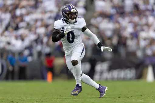 BALTIMORE, MD - SEPTEMBER 20: Baltimore Ravens linebacker Roquan Smith (0) drops back into coverage during a NFL football game between New Orleans Saints and Baltimore Ravens September 20, 2026 at M&T Bank Stadium in Baltimore, MD (Photo by Charles Brock/Icon Sportswire via Getty Images)