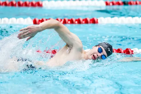 Jude Banks competes in practice for the Georgia men's swimming and diving team.