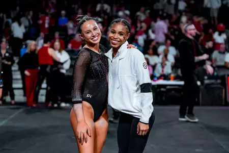 Georgia gymnast Autumn Reingold, Georgia gymnast Kelise Woolford during Georgia’s meet against Florida at Stegeman Coliseum in Athens, Ga., on Friday, Feb. 20, 2026. (Tony Walsh/UGAAA)