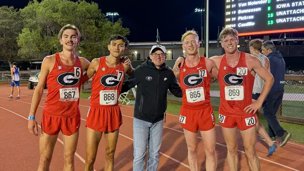 Stanford Invite 10K runners