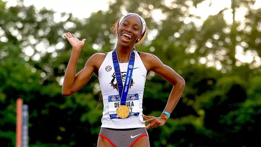 2026 SEC Champion Dejanea Oakley