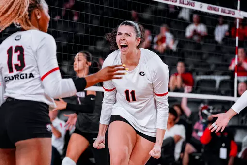 Georgia middle blocker Kendal Kemp (11) during Georgia’s match against South Carolina at Stegeman Coliseum in Athens, Ga., on Wednesday, Sept. 23, 2026. (Tony Walsh/UGAAA)