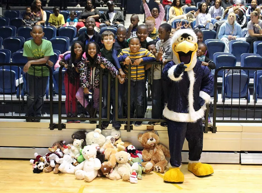 Bear Toss 2013