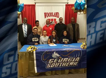 Track_Sloane Signing_2014