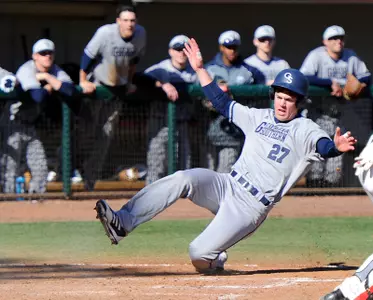 Garren Palmer_Sliding home_at Georgia_2014