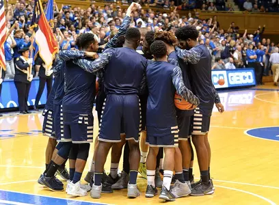 Men's Basketball Huddle