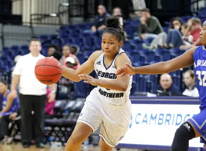 Brown_A_16-17WBB_CG_MA_01