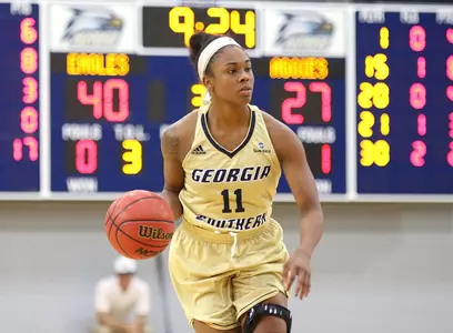 McGowan_A_16-17WBB_CG_MA_02