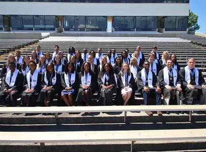 spring_2016_stole_ceremony_group