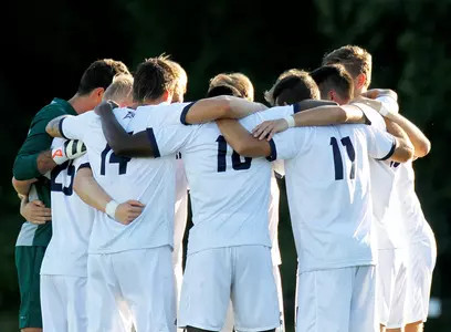MSOC_Team_2016_Huddle