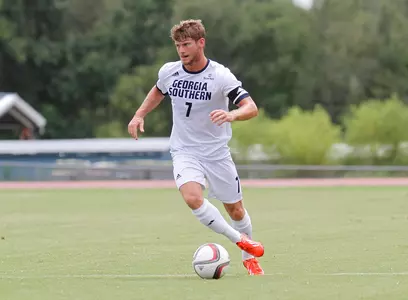 Loyden_H_16UNCA_ma_01