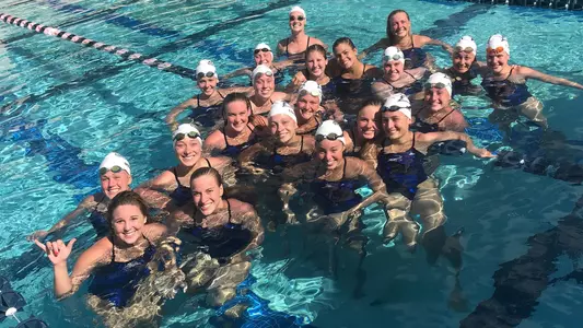 Swimming Team At UNF 10-7-17