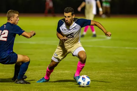 Luis Caraballo FAU 10-2