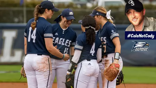 SB Huddle Cole Swindell