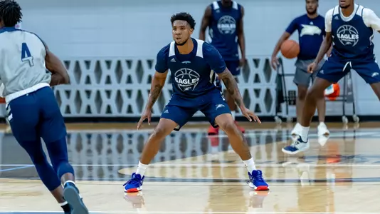 Men's Basketball Practice