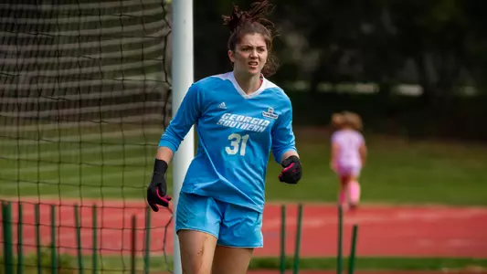 Story-S_20WSOC_APP_AJH