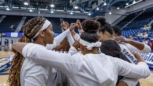 Team Huddle WBB Louisiana