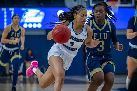 Thomas-C_2122WBB_FIU_AJH