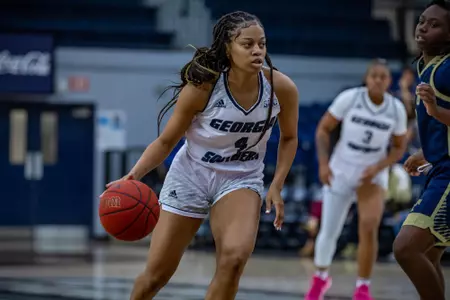 Thomas-C_2122WBB_FIU_AJH