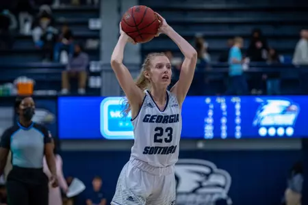 Fuller-H_21WBB_Carver_AJH