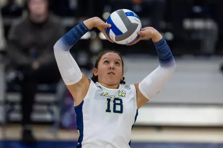Georgia Southern setter Kirsten Barrett (18) during the NCAA women’s volleyball game between Georgia Southern and James Madison at Hanner Fieldhouse on October 29, 2022 in Statesboro, Georgia. (Photograph by AJ Henderson / Georgia Southern Athletics)