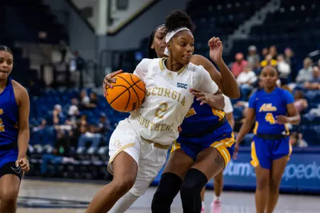 Georgia Southern freshman guard Paris Miller (2) during the NCAA womenâ??s basketball game between Georgia Southern and Allen at Hanner Fieldhouse on November 7, 2022 in Statesboro, Georgia. (Photograph by AJ Henderson / Georgia Southern Athletics)