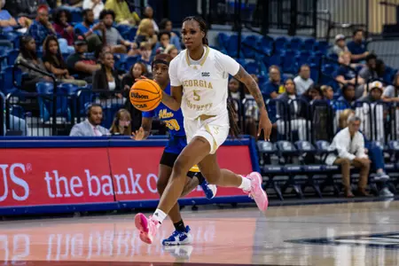 Georgia Southern junior forward Diamond Stokes (5) during the NCAA womenâ??s basketball game between Georgia Southern and Allen at Hanner Fieldhouse on November 7, 2022 in Statesboro, Georgia. (Photograph by AJ Henderson / Georgia Southern Athletics)