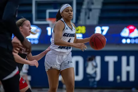 Thomas-C_21WBB_GWU_AJH