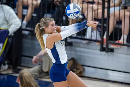 Georgia Southern setter Callaway Cason (20)during the NCAA women’s volleyball game between Georgia Southern and Stetson at Hanner Fieldhouse on August 26, 2022 in Statesboro, Georgia. (Photograph by AJ Henderson / Georgia Southern Athletics