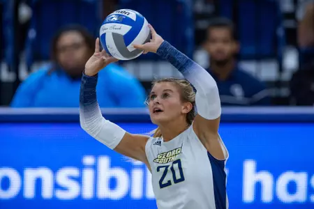 Georgia Southern setter Callaway Cason (20) during the NCAA women’s volleyball game between Georgia Southern and Stetson at Hanner Fieldhouse on August 26, 2022 in Statesboro, Georgia. (Photograph by AJ Henderson / Georgia Southern Athletics