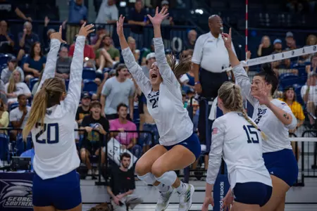Georgia Southern outside hitter Paige Powers (21) during the NCAA women’s volleyball game between Georgia Southern and USC Upstate at Hanner Fieldhouse on August 27, 2022 in Statesboro, Georgia. (Photograph by AJ Henderson / Georgia Southern Athletics)